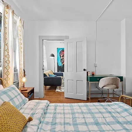 Center Of Little Italy #1 Apartment